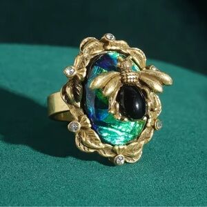 Masterpiece Bee Elegance Antique Brass Ring